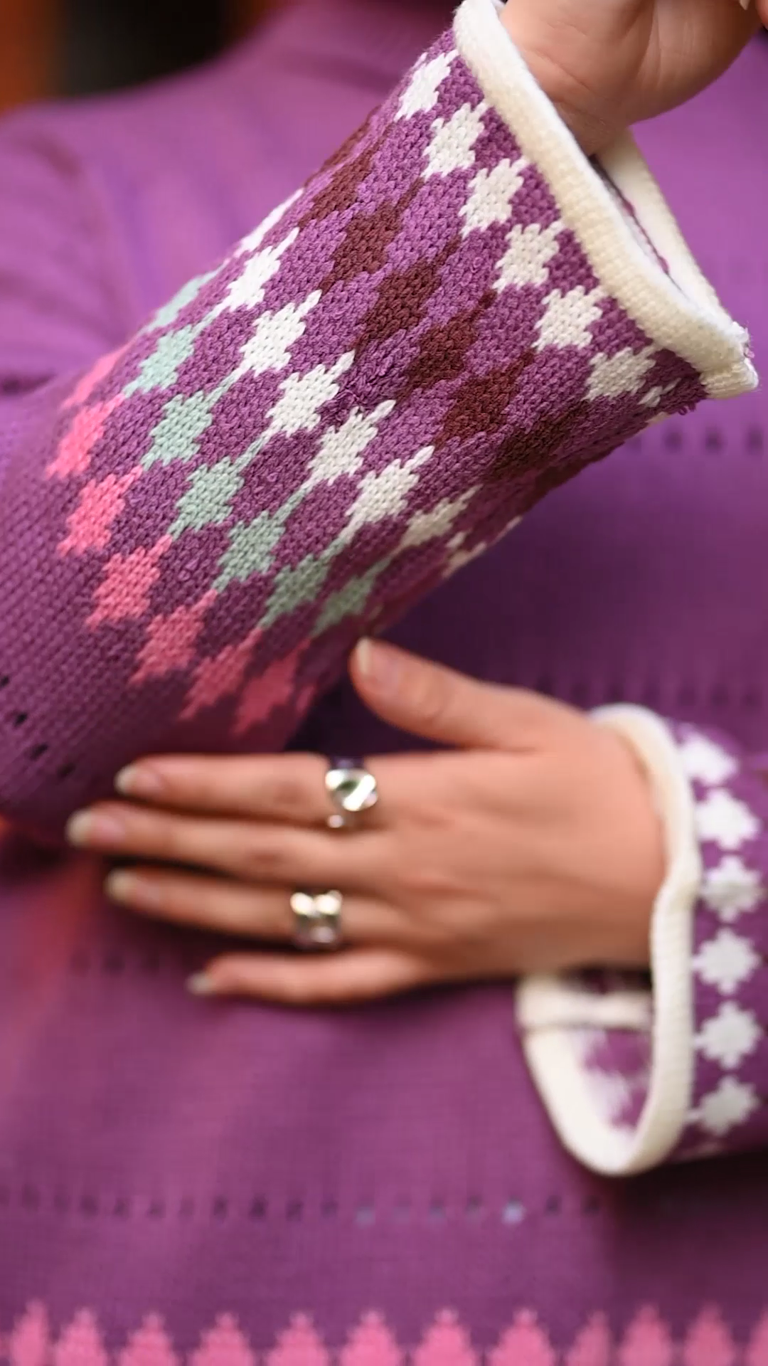 Turtleneck with Colorful Diamond Pattern