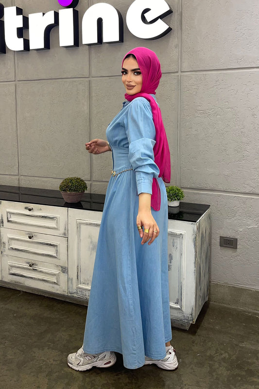 Long sleeve denim dress with a narrow waist