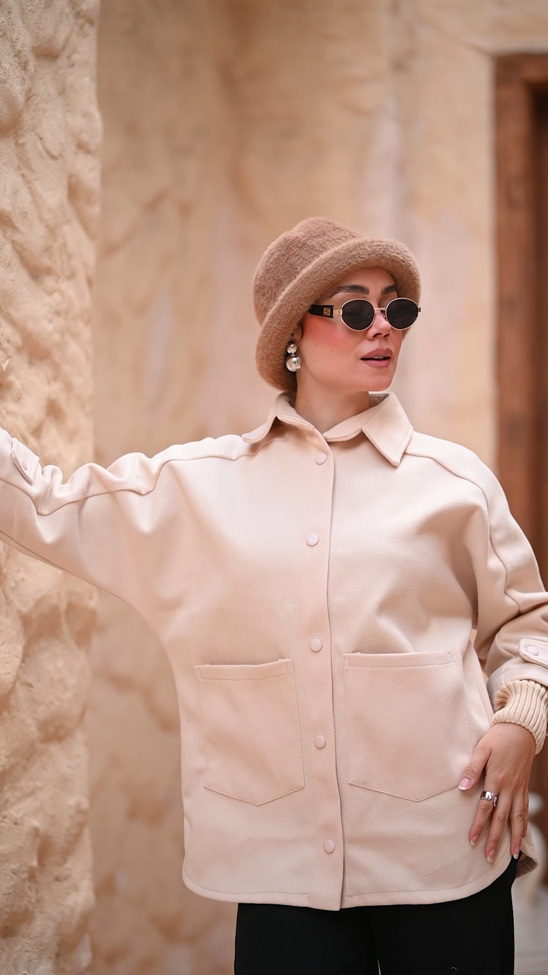 Oversize Women's Shirt Jacket with pocket