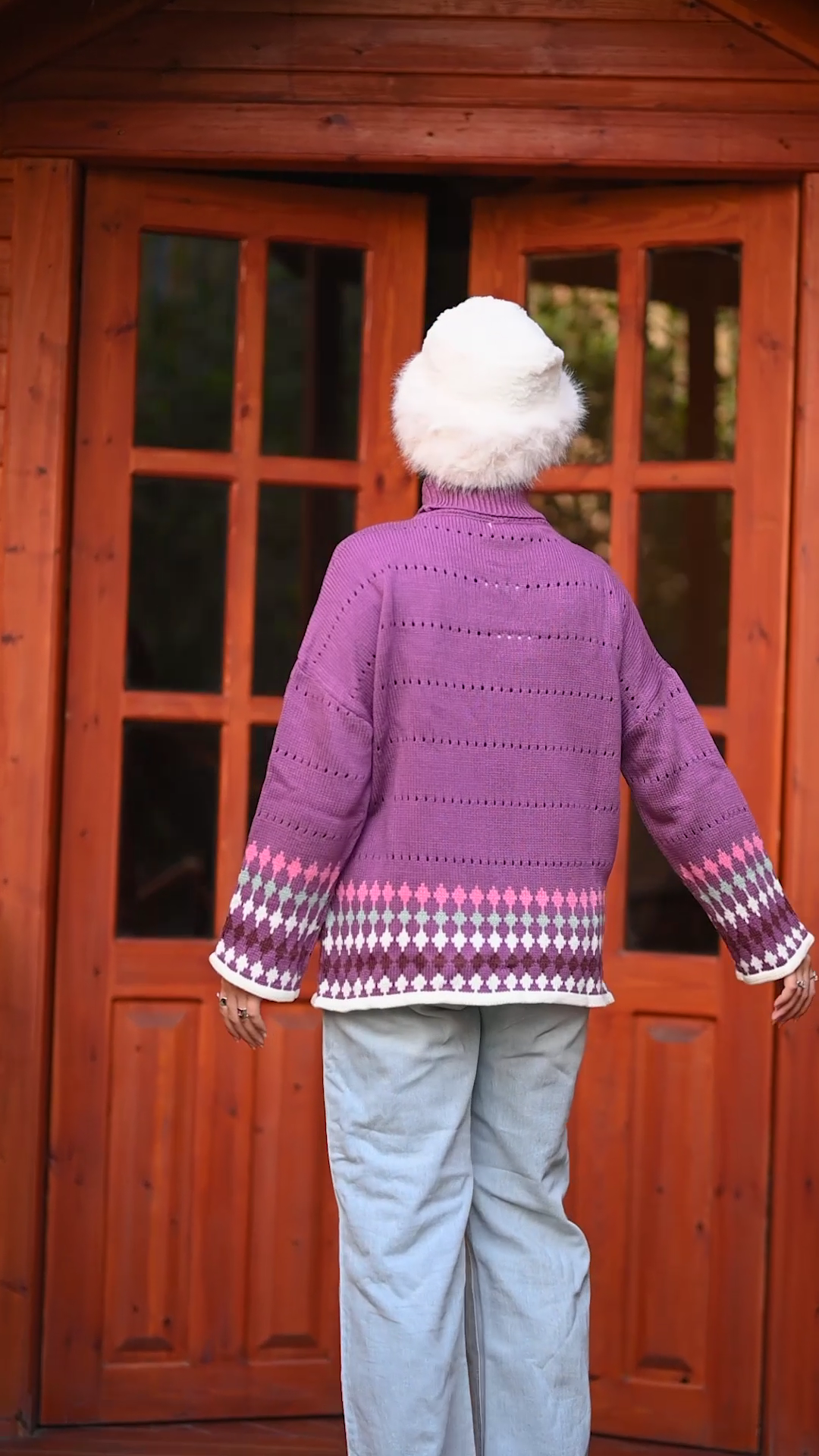 Turtleneck with Colorful Diamond Pattern